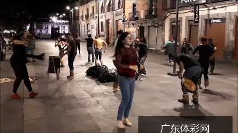 切尔西签下卡瓦略，曼联续约费尔南德斯